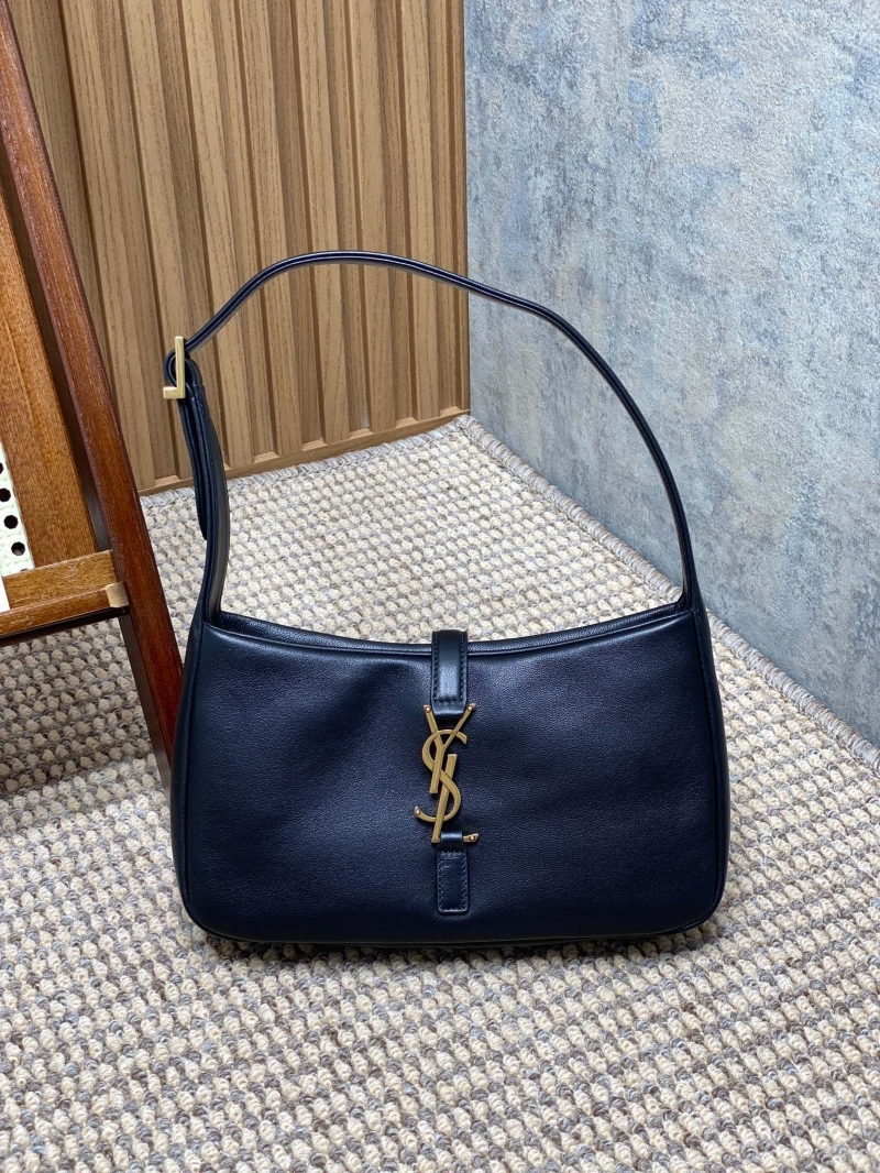 Y51 hobo bags